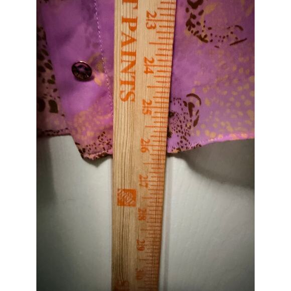 Cabi Sheer Leopard Print Flutter Sleeve Blouse Women’s Small Purple Animal Print - Picture 4 of 7